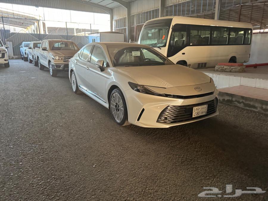 كامري لومير 2025 اصفار64591153744641110