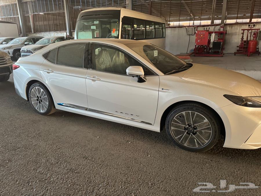 كامري لومير 2025 اصفار64591153744641112