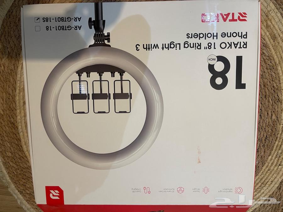 اضاءة تصوير 3 الوان و3 حوامل للجوال ( استخدمت مره وحده)64426982234370111