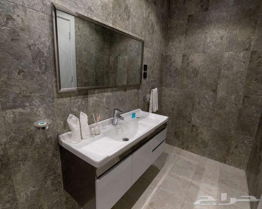 Two-part Rest House for Investment64142109205762114