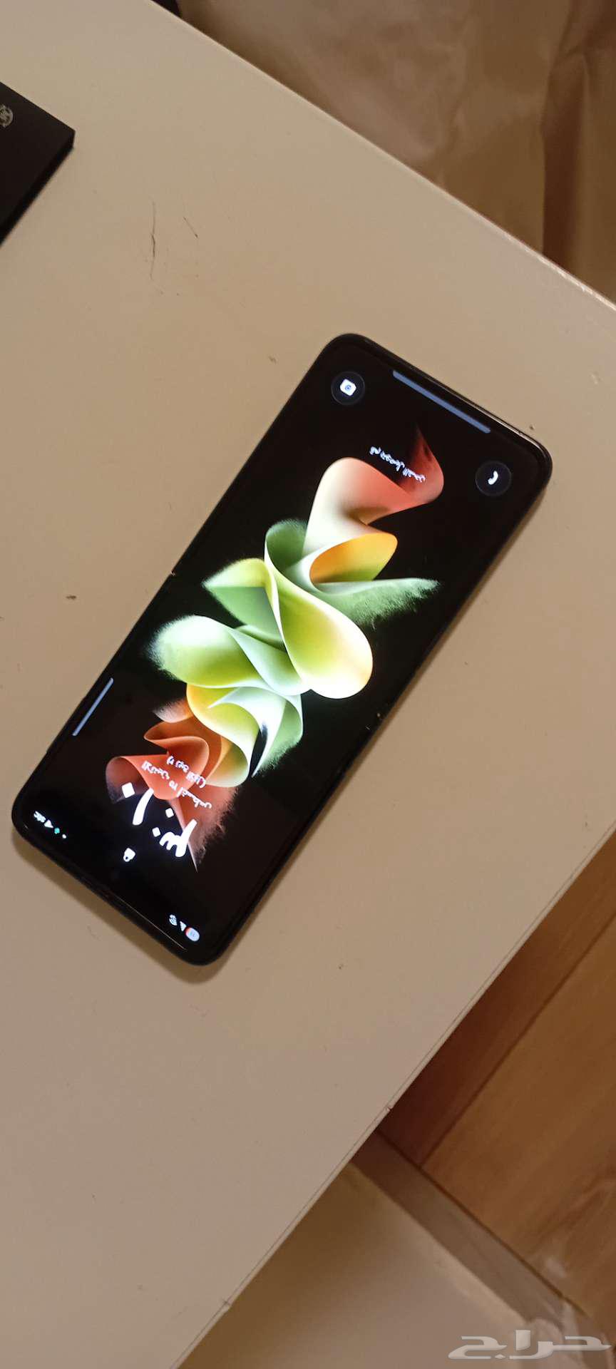 للبيع زد فليب 3 z flip 3 الحد 1000 ريال64440656540419114
