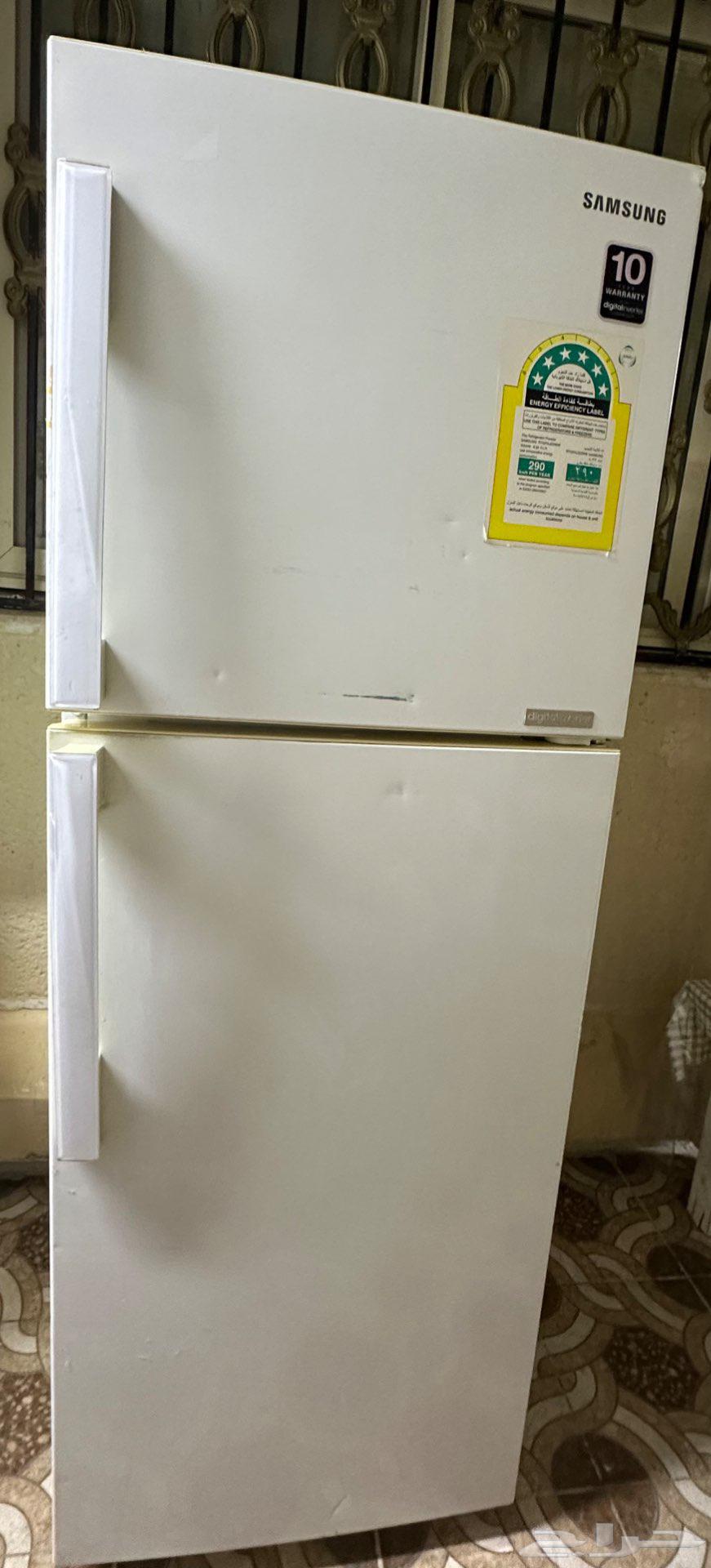 Samsung refrigerator in excellent condition64438190195843110