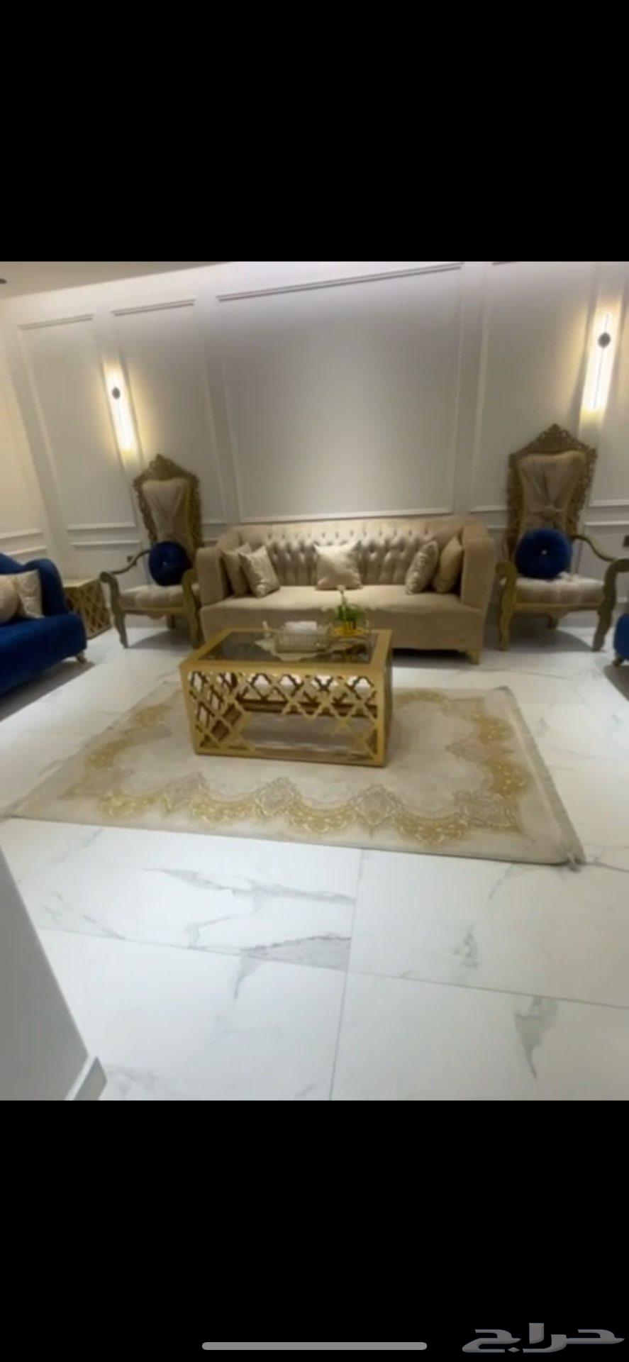 كنب ملكي استعمال نظيف ب 1000 ريال قابل لتفاوض64435686688770110