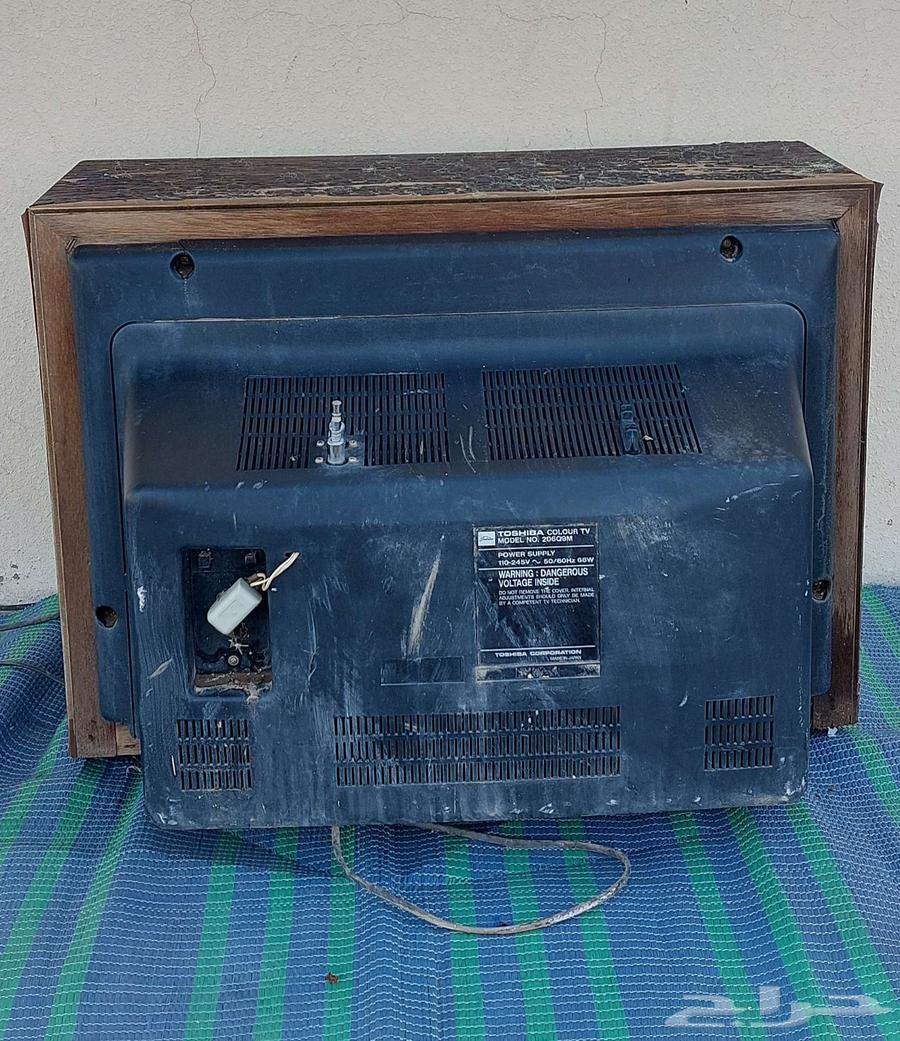 تليفزيون قديم64438968872323113