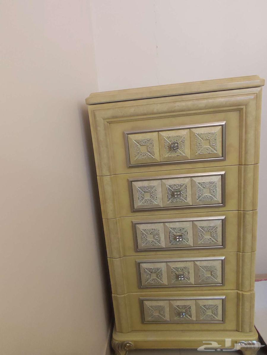 غرفه نوم 7 قطع وكنب زاويه مع ستاره وسجاد للبيع64440124020993114