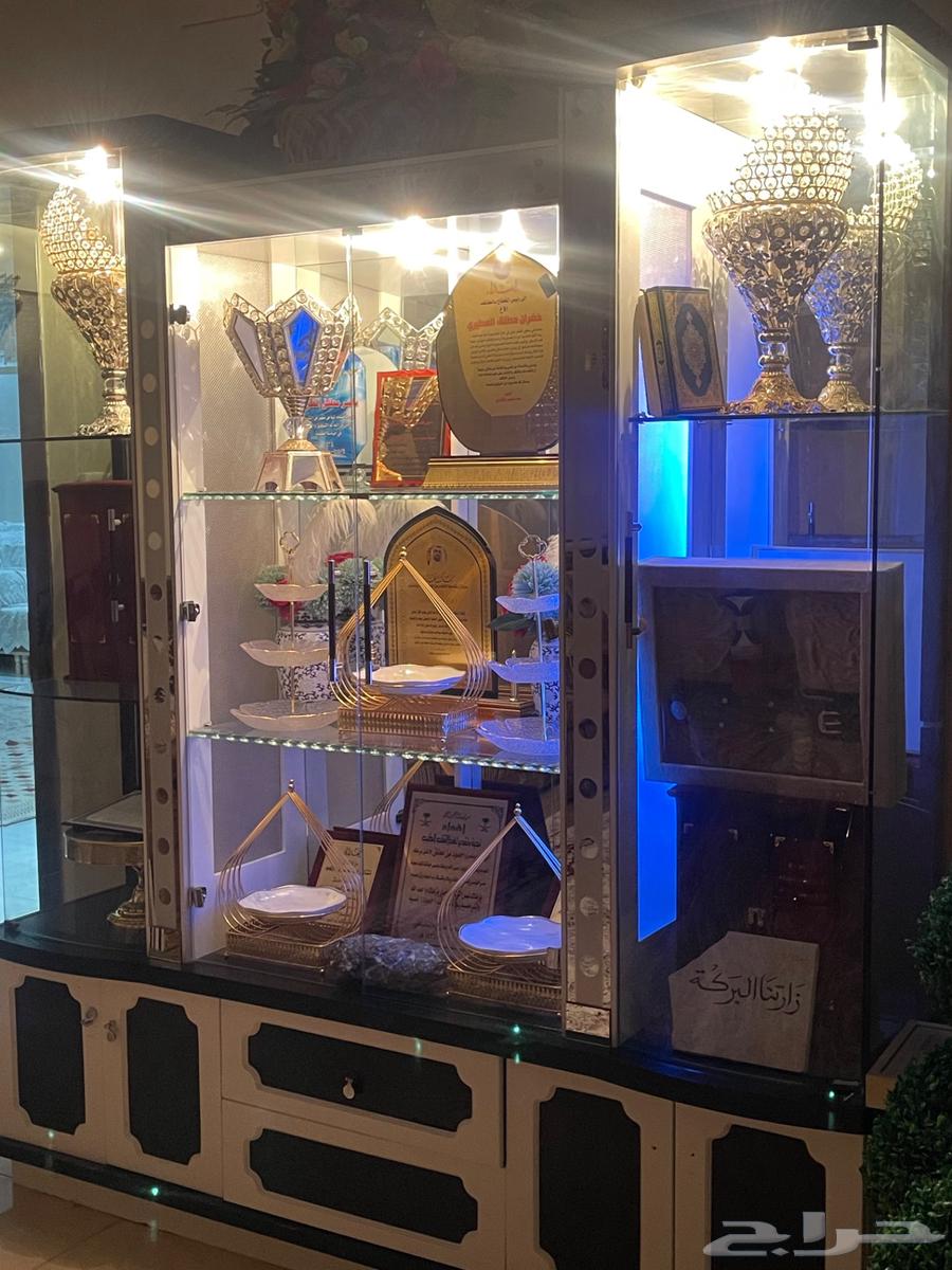 دولاب مكتبة زينة قزاز64437908336386114