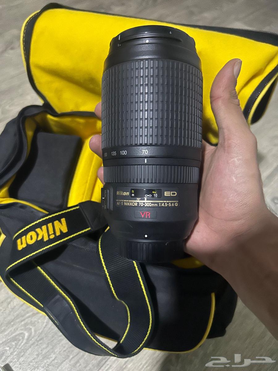 Nikon D5100 camera with lenses and complete set64438632182530111