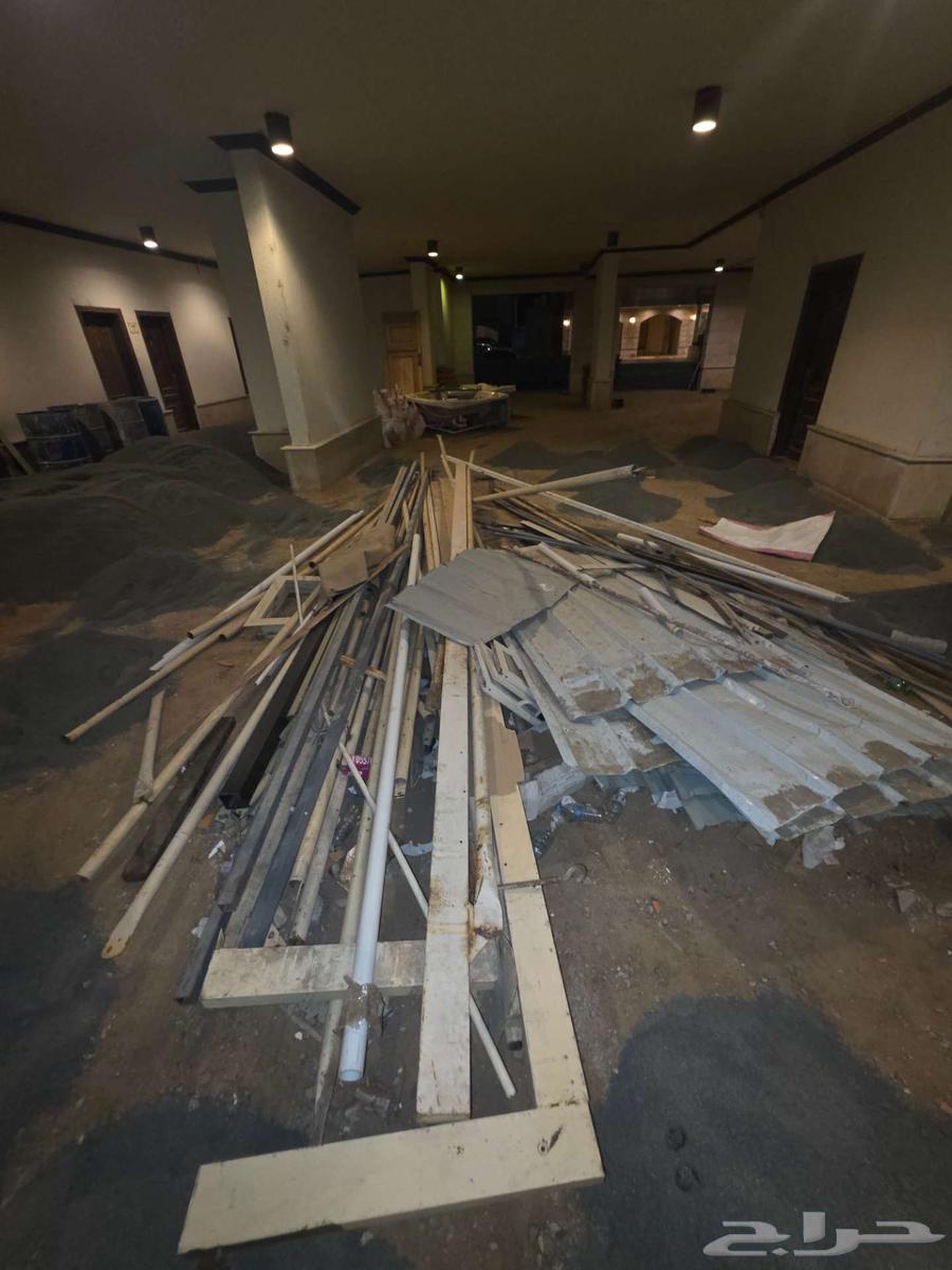 بيع كراسي حمام و مغاسل رخام و مظلتين سيارة على السوم64439904270465113