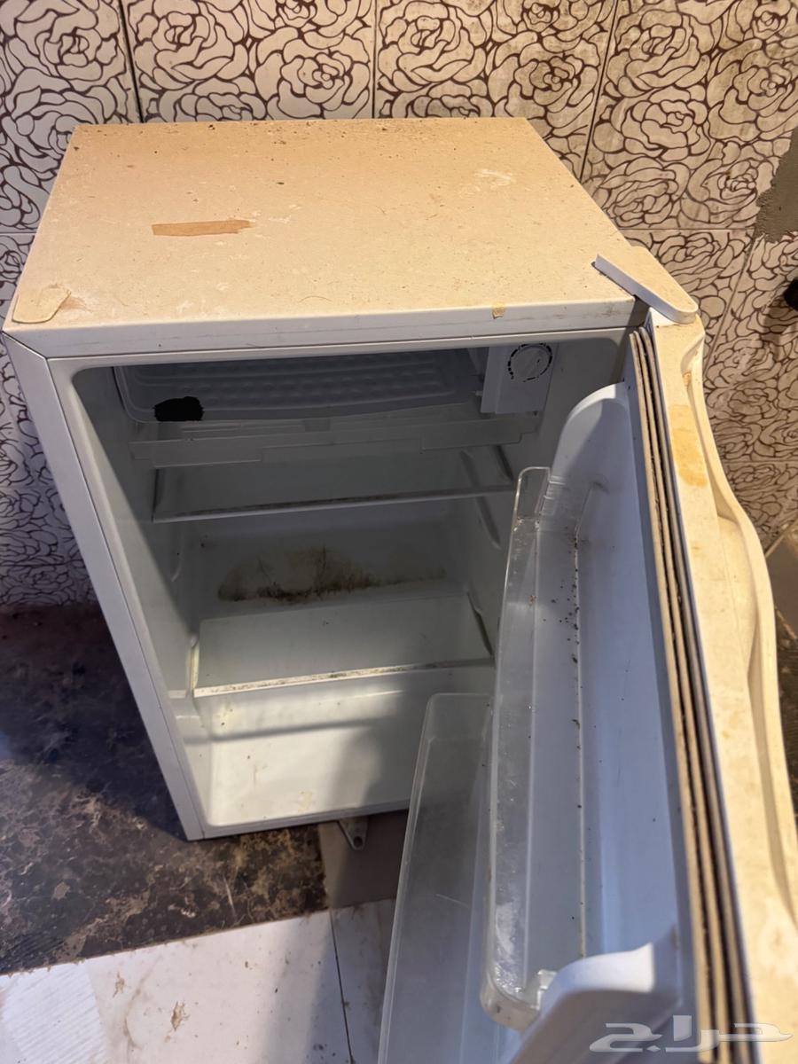 للبيع ثلاجة وفرن غاز ومكيف صحراوي القصيم بريدة64440219232641111