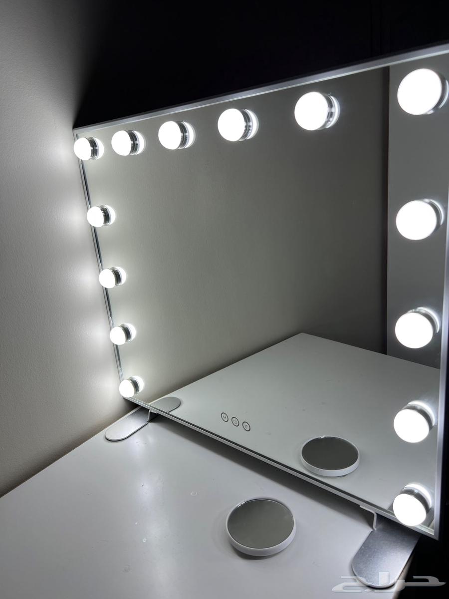 مرآة LED دائرية   3 درجات ألوان  شبه جديده64440329132289112