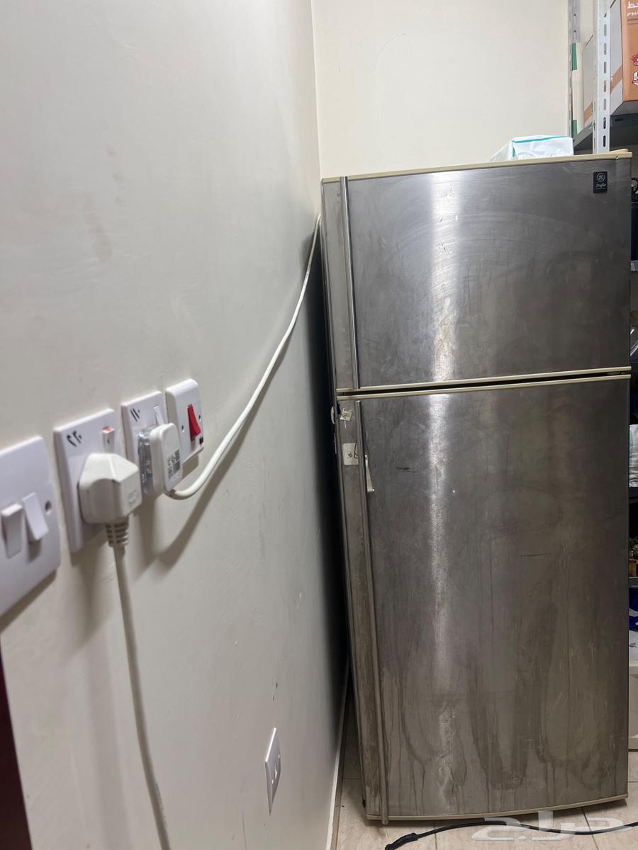 ثلاجه كبيره 220V للبيع عنيزه64441199069315111