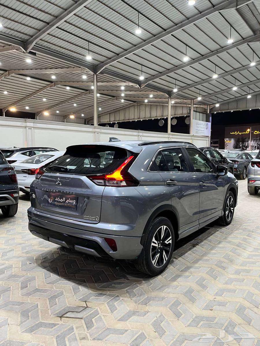 عرض خاص ميتسوبيشي اكليبس كروس مطور موديل 202564594899057923114