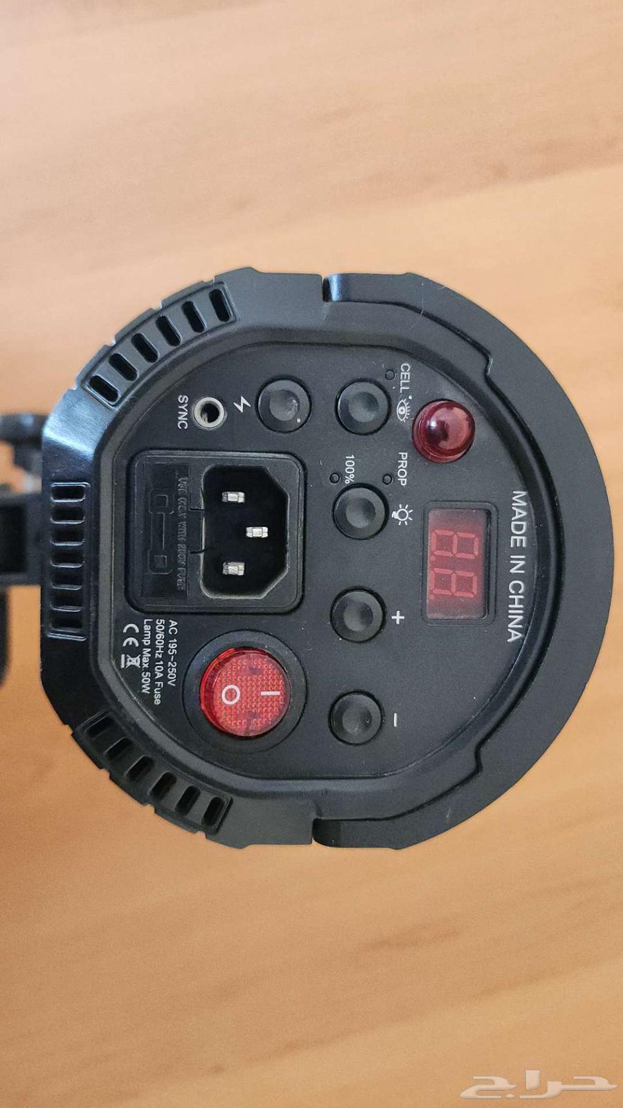 فلاش استديو DM2-400 بكامل اغراضه للبيع64435533337347112