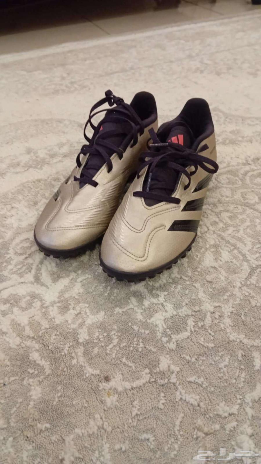 حذاء كرة predator64438270243202111