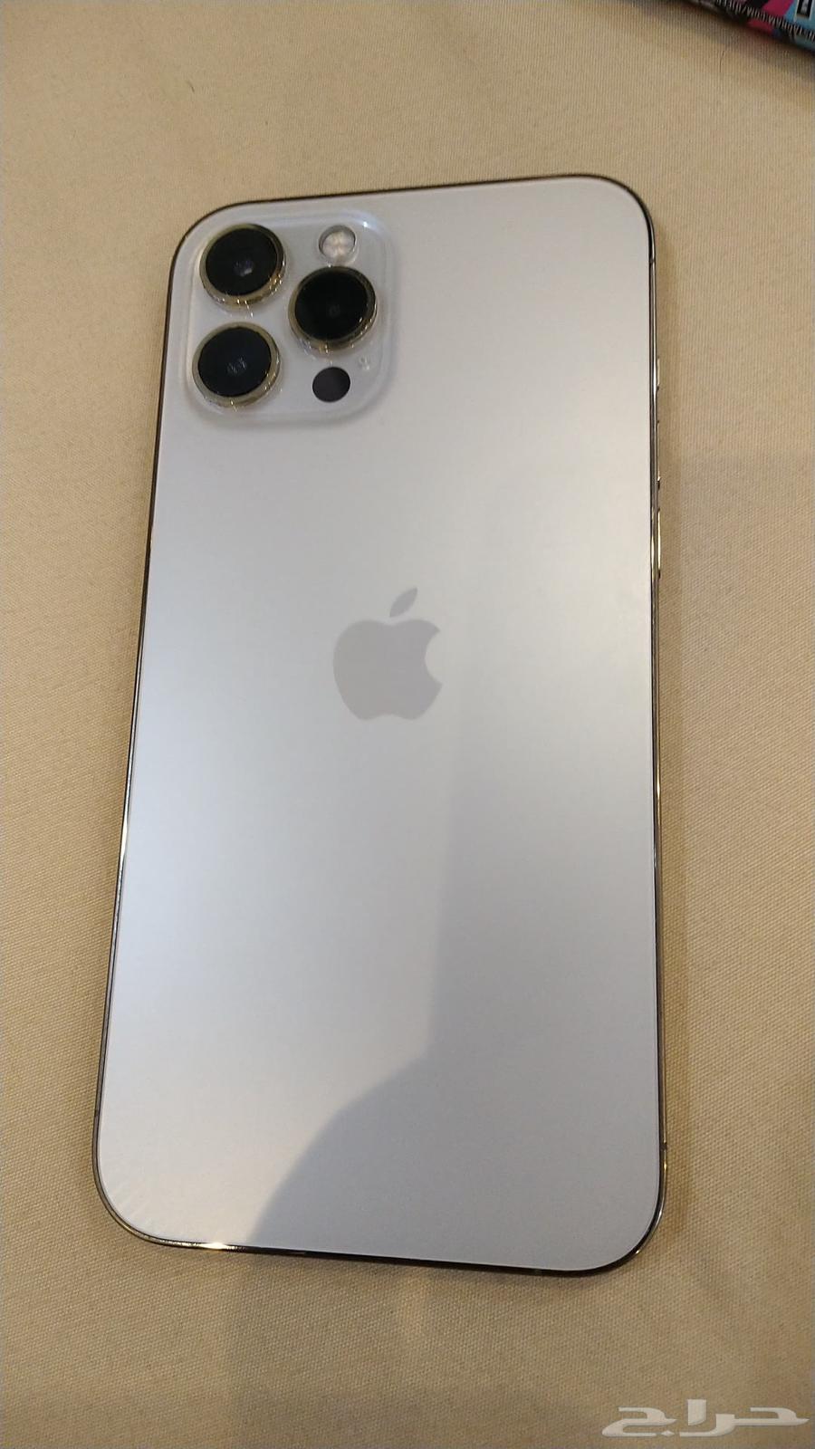 iPhone 12 Pro Max gold, bought from Refurb, clean, no scratches64441773416579110