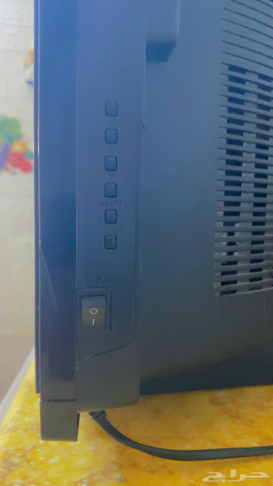 تلفزيون قديم ماركة الفارس64432700615682112