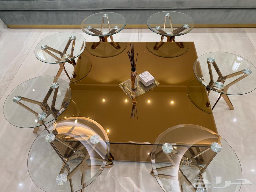 Very clean tables64470897184771110