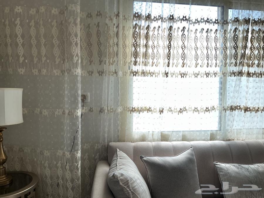 Curtain 10 meters for only 400 riyals64447336292738112