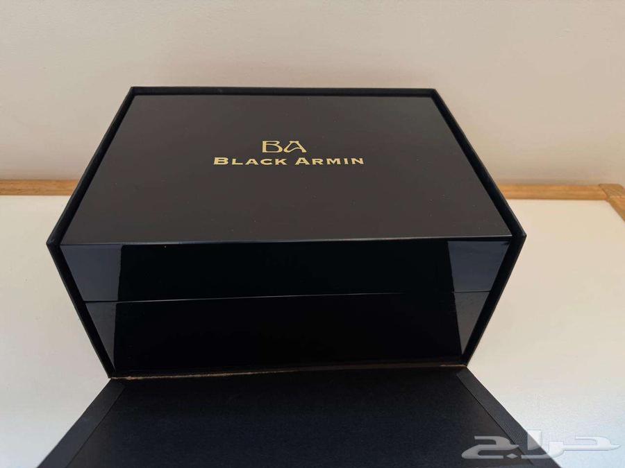 للبيع ساعة رجالية جديدة Black Armin64438163376898113