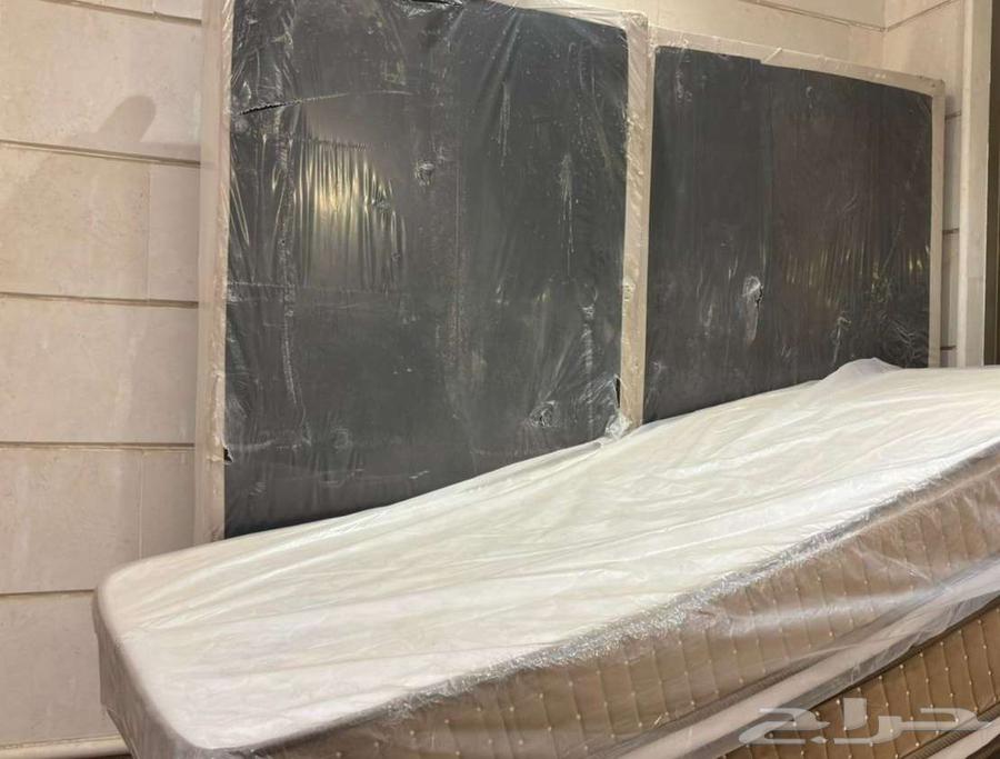 Two beds with two new mattresses64442857166211111