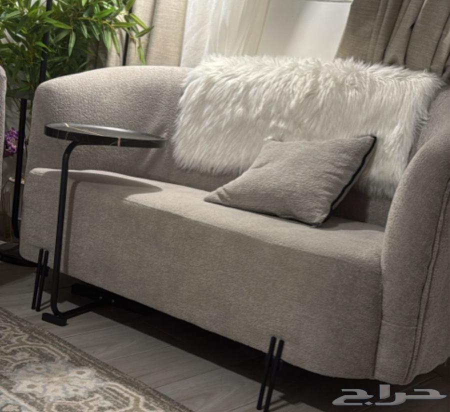 Sofa and carpet, almost new, used for only four months64442938750338110