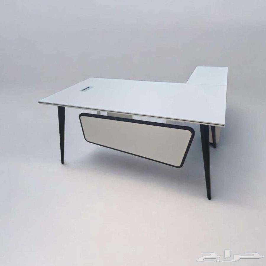 طاولة مكتب مودرن  أرجل معدنية بمجموعة ألوان زاهية64436279667202113