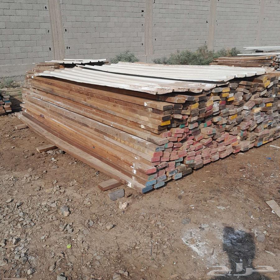 خشب جاوي مستعمل للبيع64438337879553113