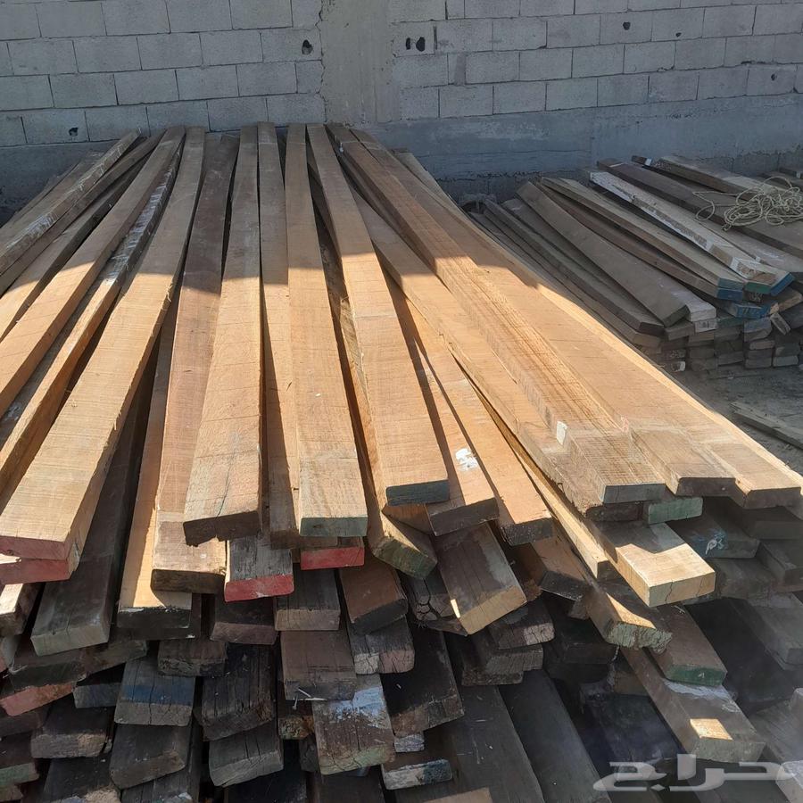 خشب جاوي مستعمل للبيع64438337879553110