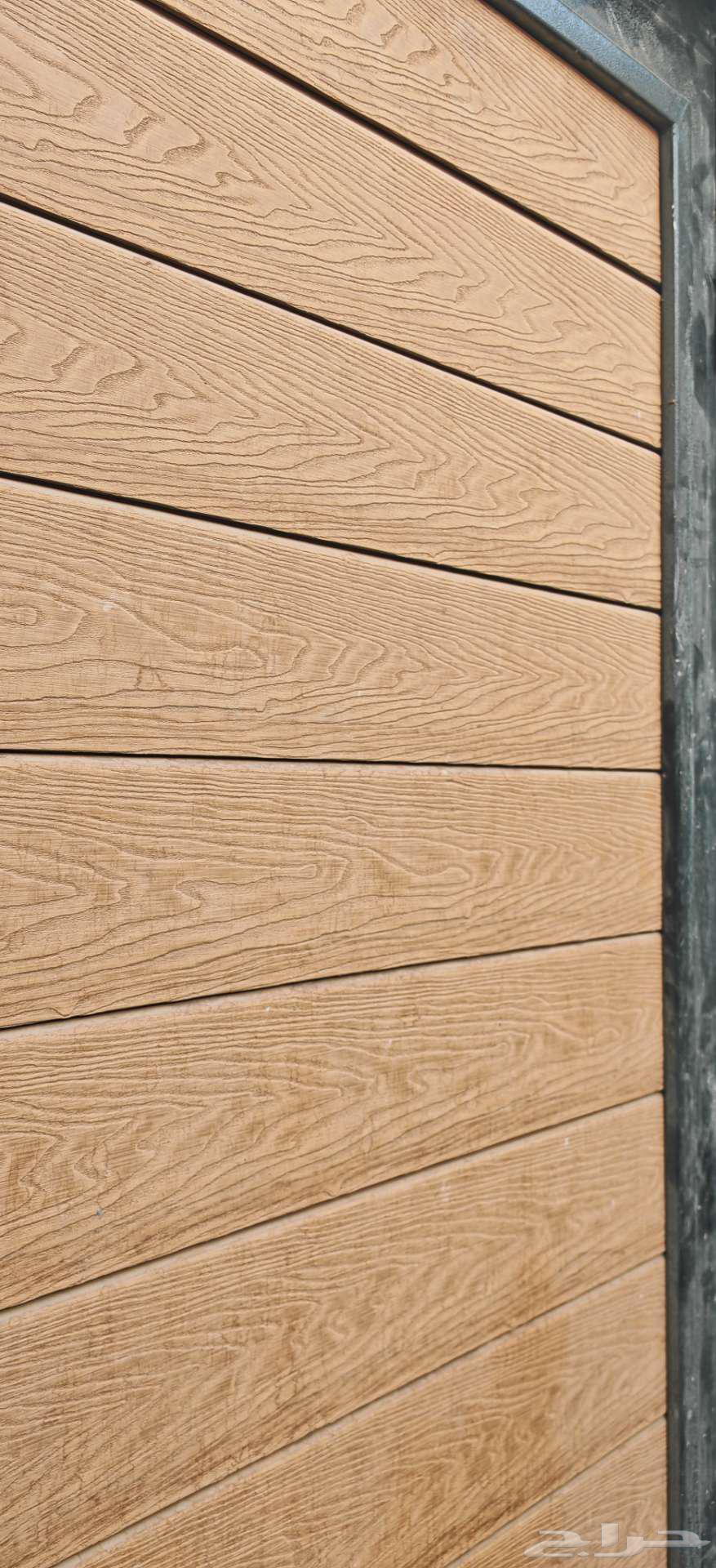 Clean iron door, simple use64443047356546112