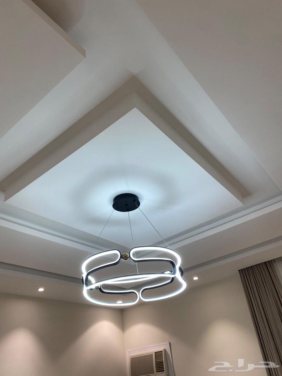 New chandelier, used and clean64445878876291114