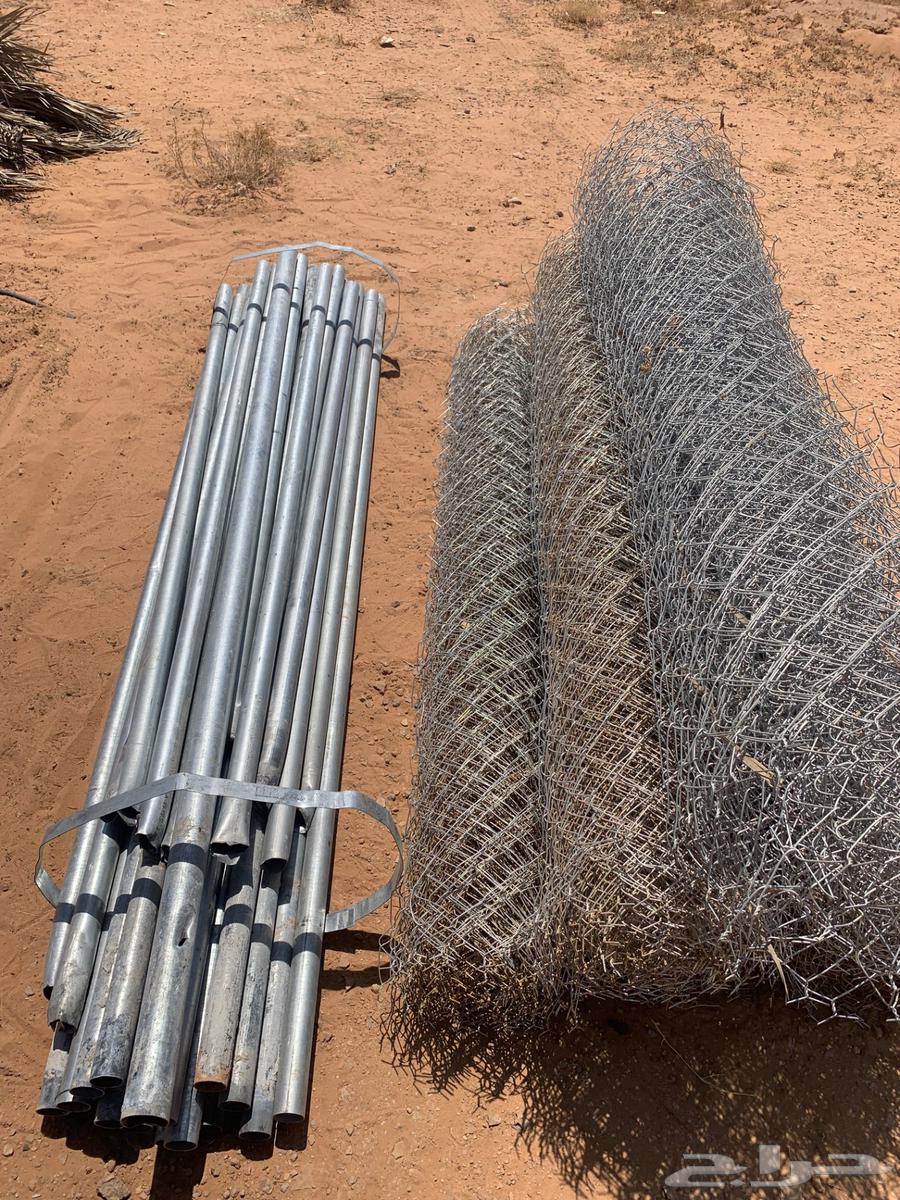 Galvanized Pipes and Mesh64446216584449111
