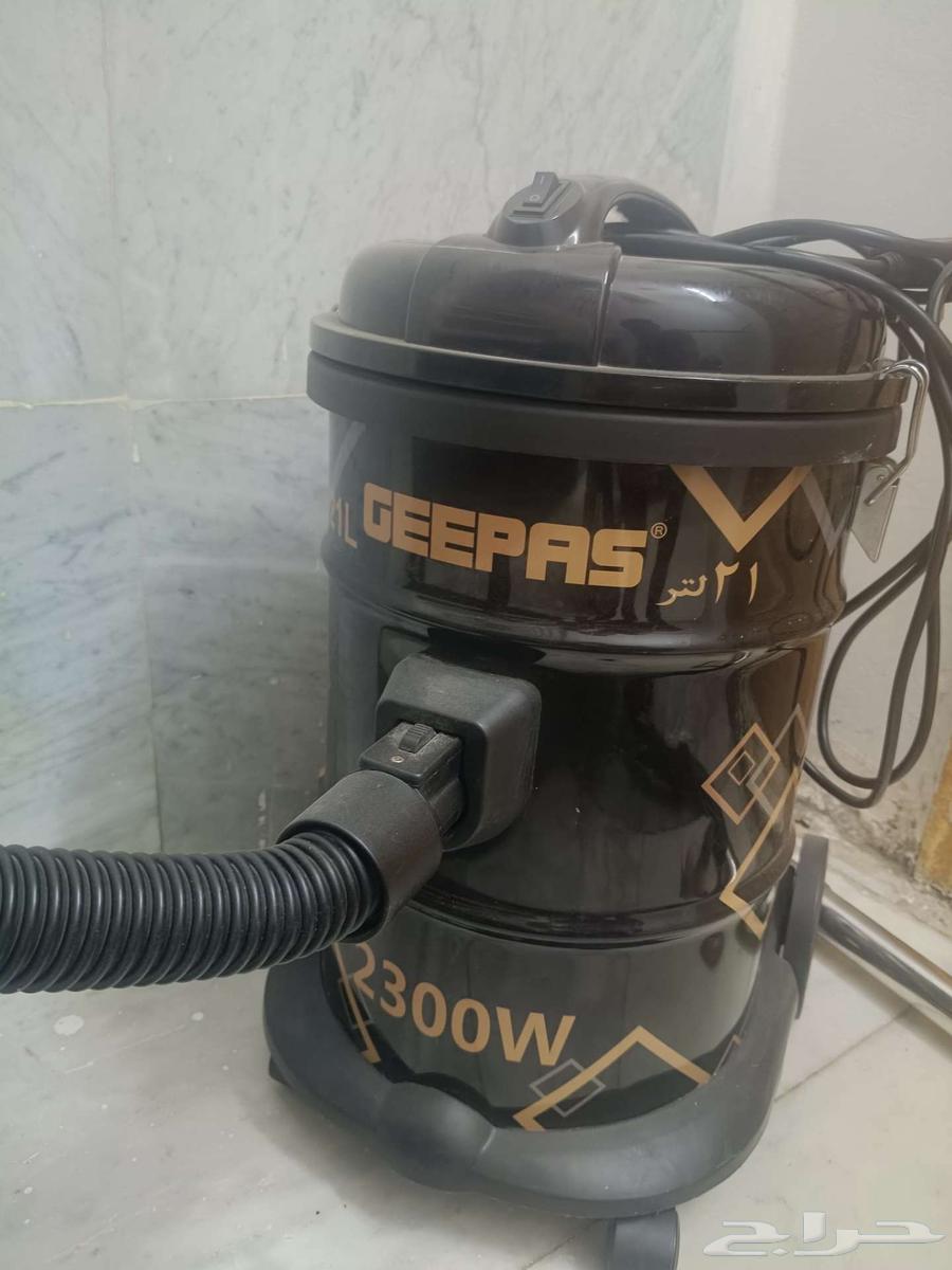 Washing machine and vacuum cleaner used for less than a month64447494736641112