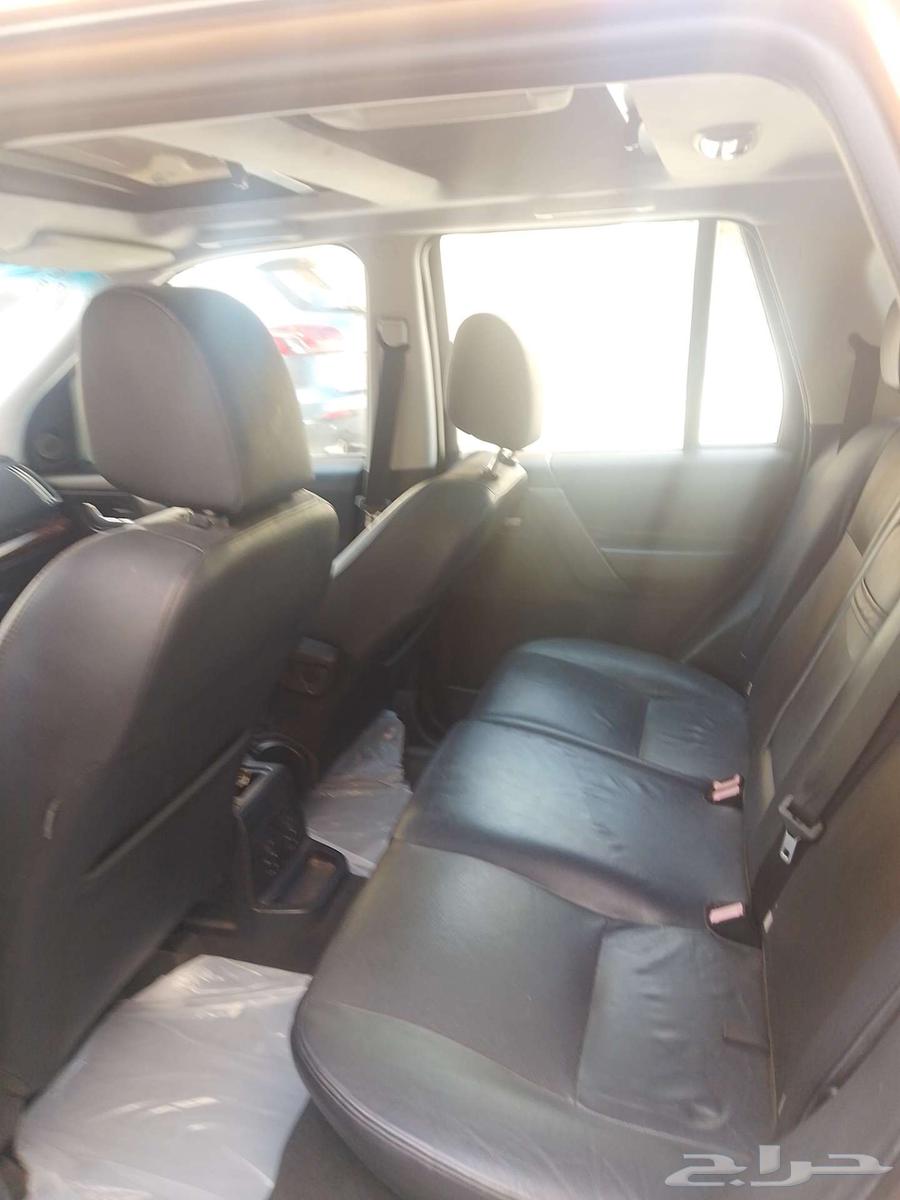 لاندروفر موديل 200764611492527619114