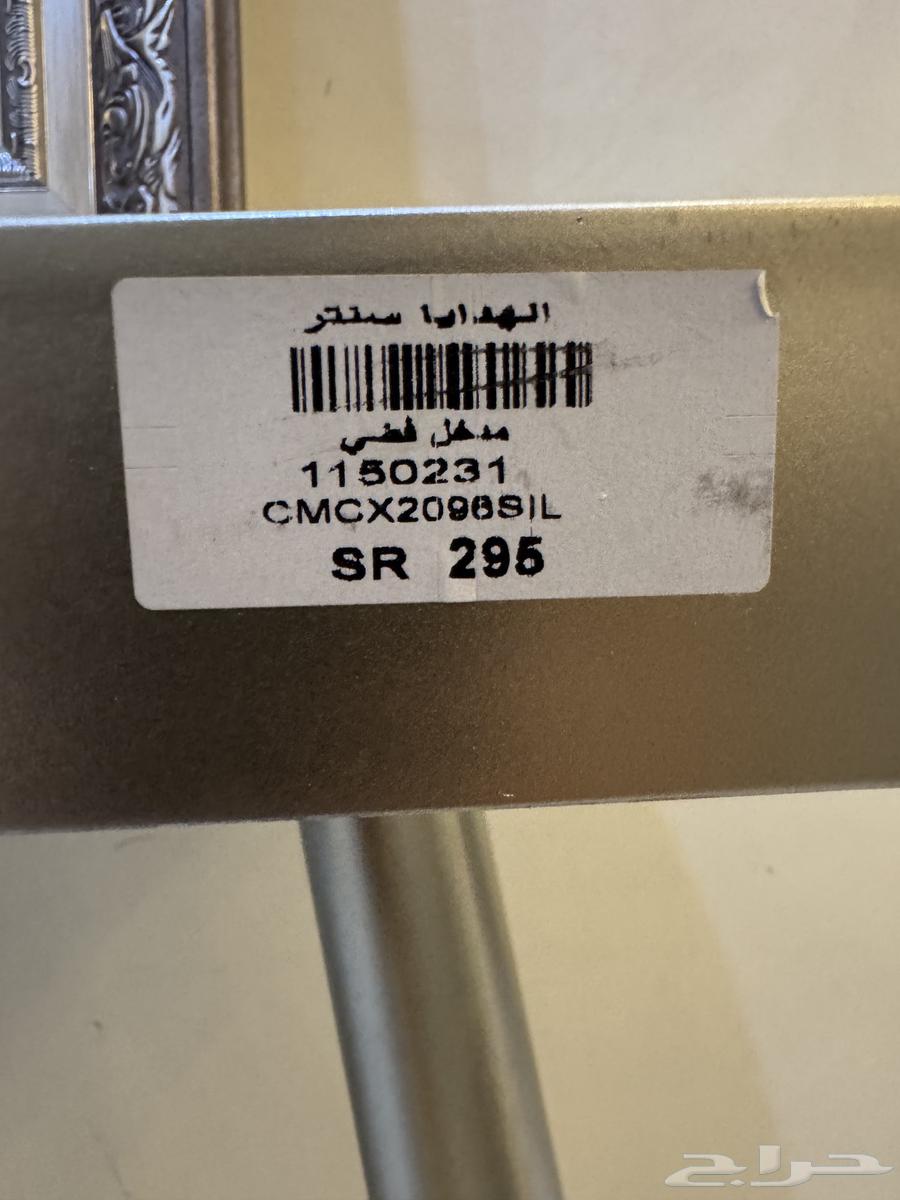 Entrance table and mirror64448980889858110