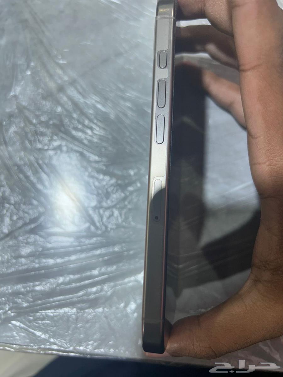 IPHONE PRO ايفون 16 برو تبتانيوم طبيعي 256 جيجا بطارية 9964449074358402112