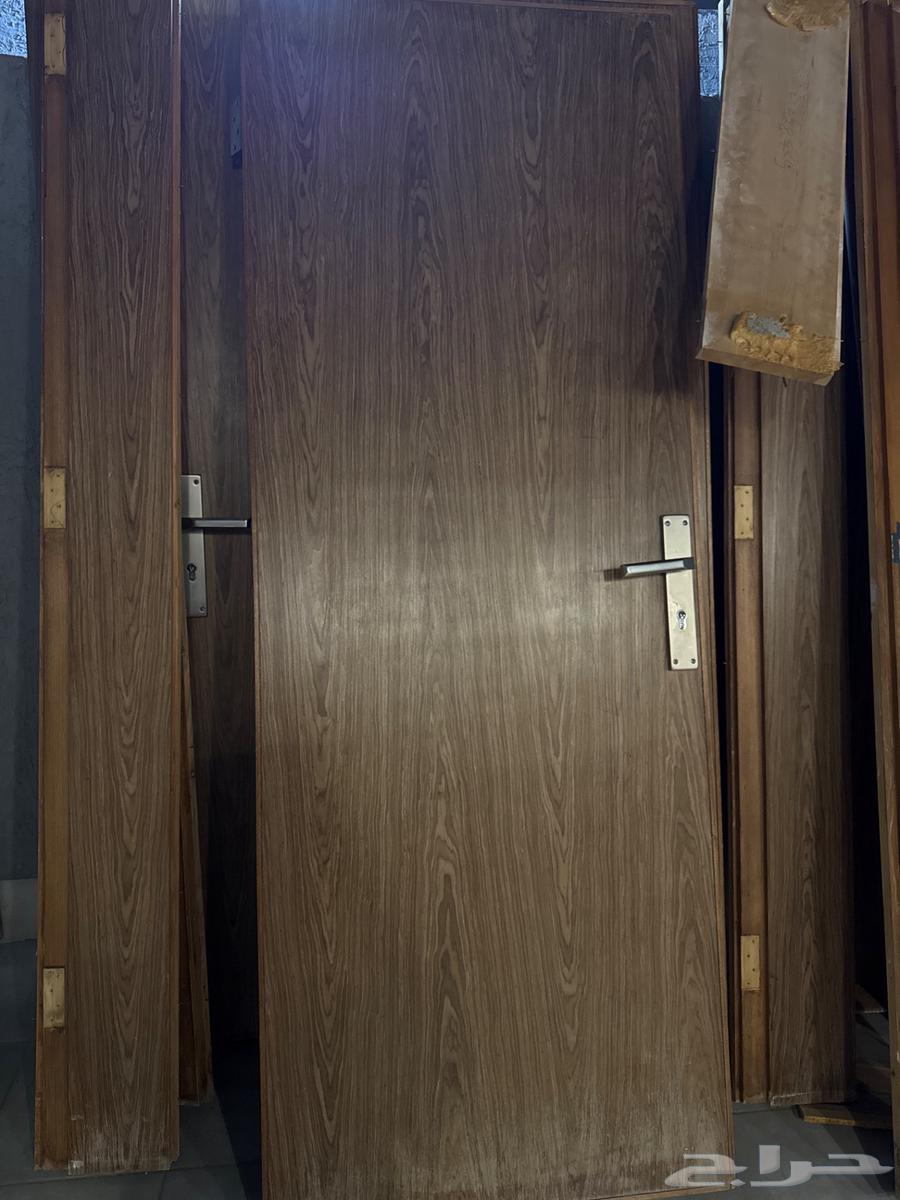 4 doors suitable for use with hooks64449261256578111