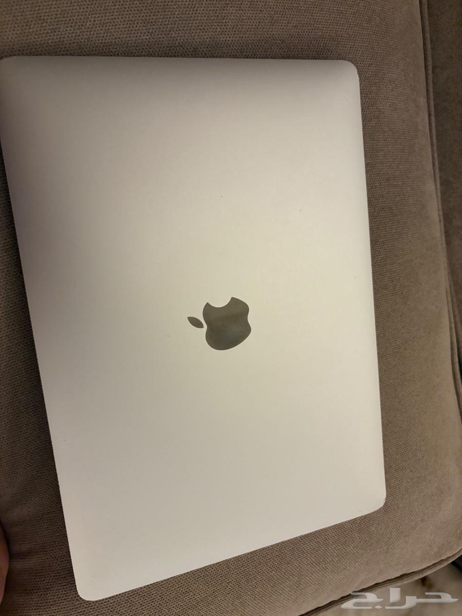 لابتوب ابل اير ماك 2020 استخدام نظيف64449704037378110