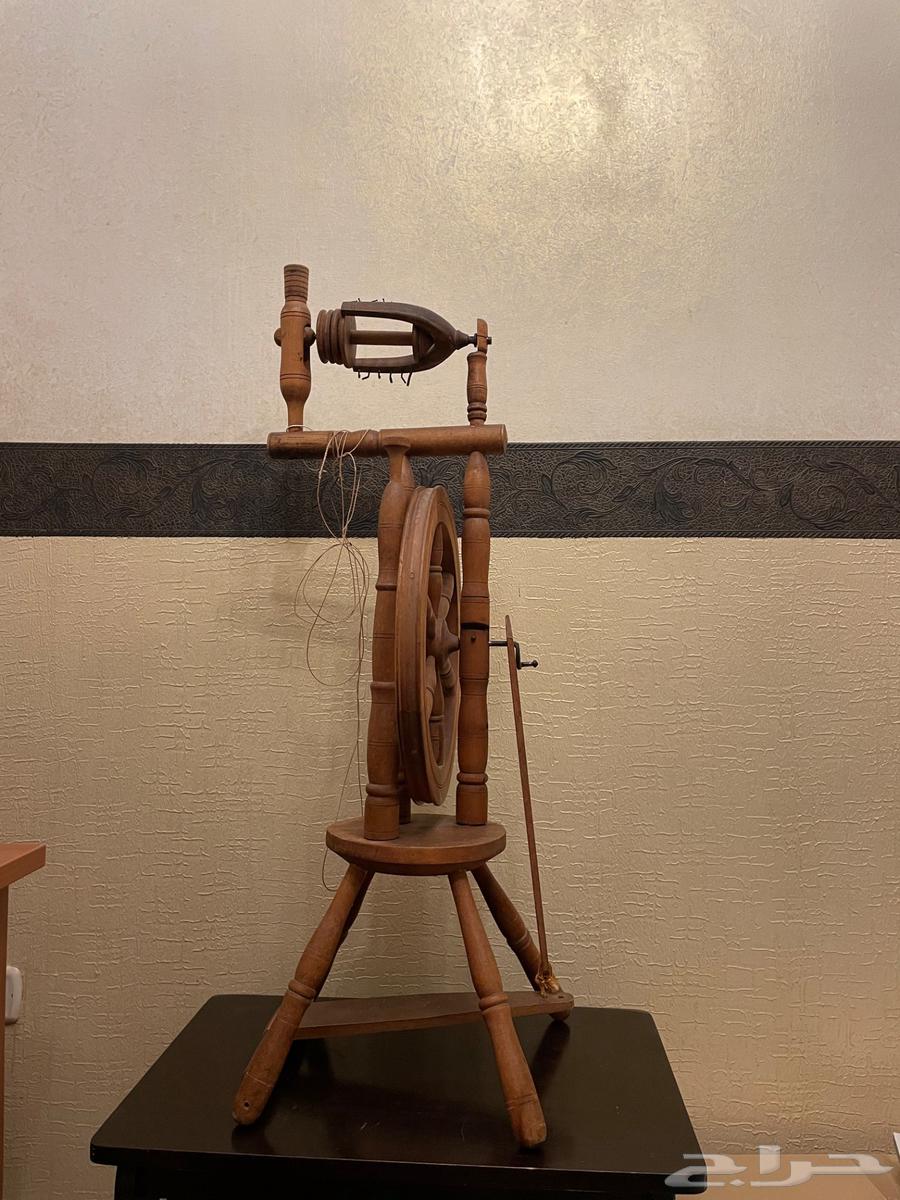 مغزل خشبي انتيك. (تم البيع)64450407640578111