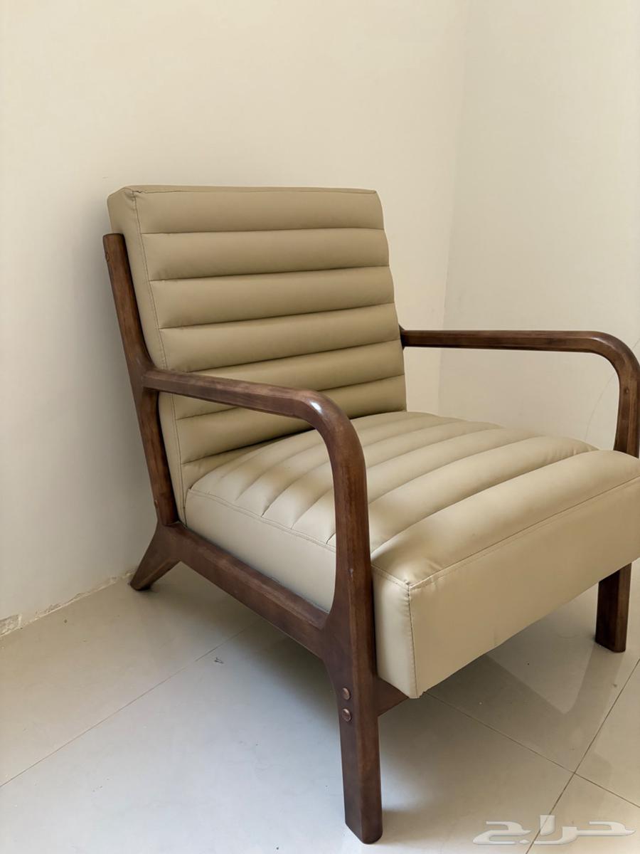 كرسي - لمبة - طاوله للبيع64444311959425110