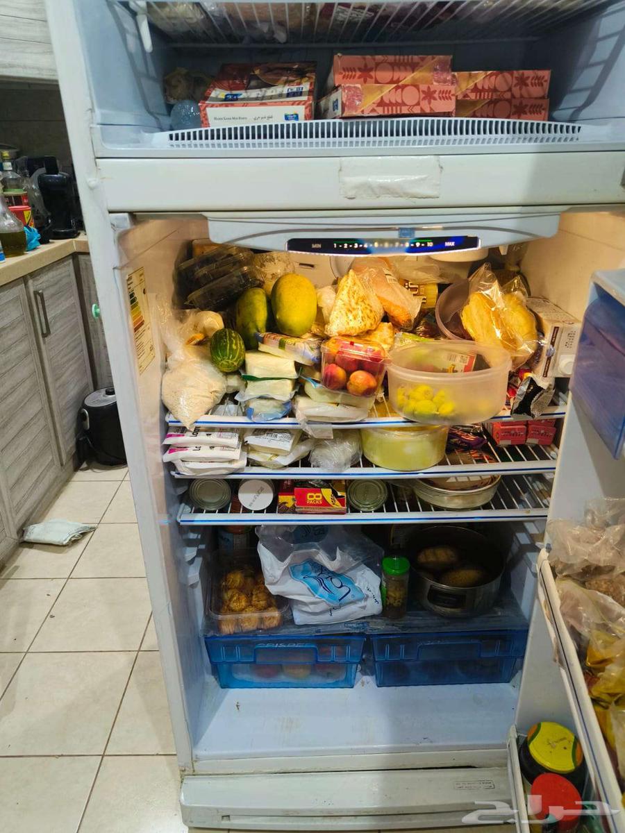 Large used refrigerator for sale with pictures showing its condition64444795315457112