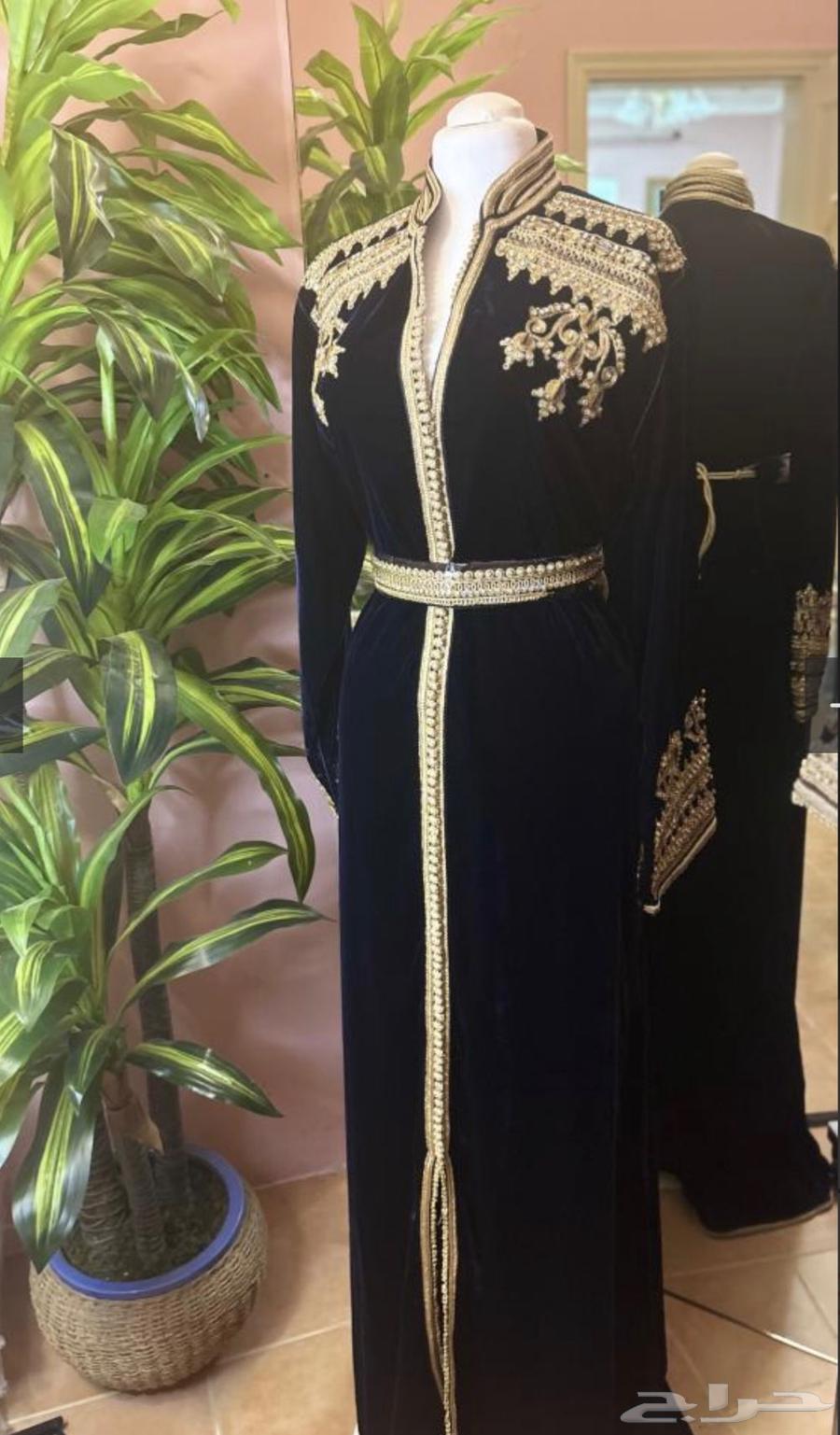 Elegant Moroccan kaftan, stylish handmade, available in sizes M L64449624614401110
