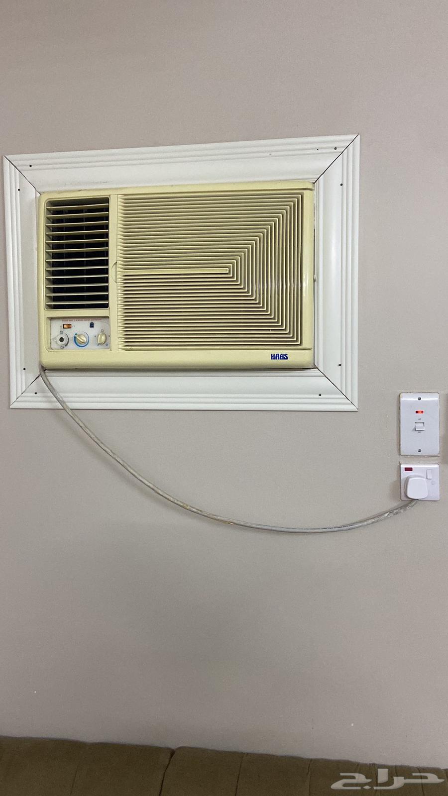 سجادتين ومساند للبيع بالمدينه64447785290497114