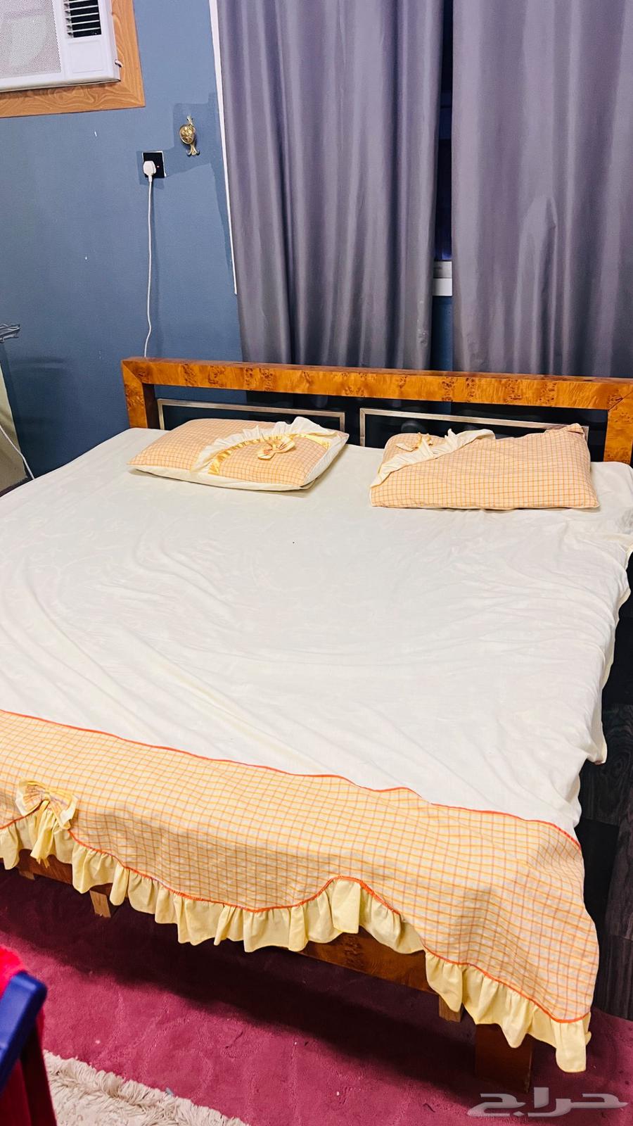 Bed and sofa set64449448760451114