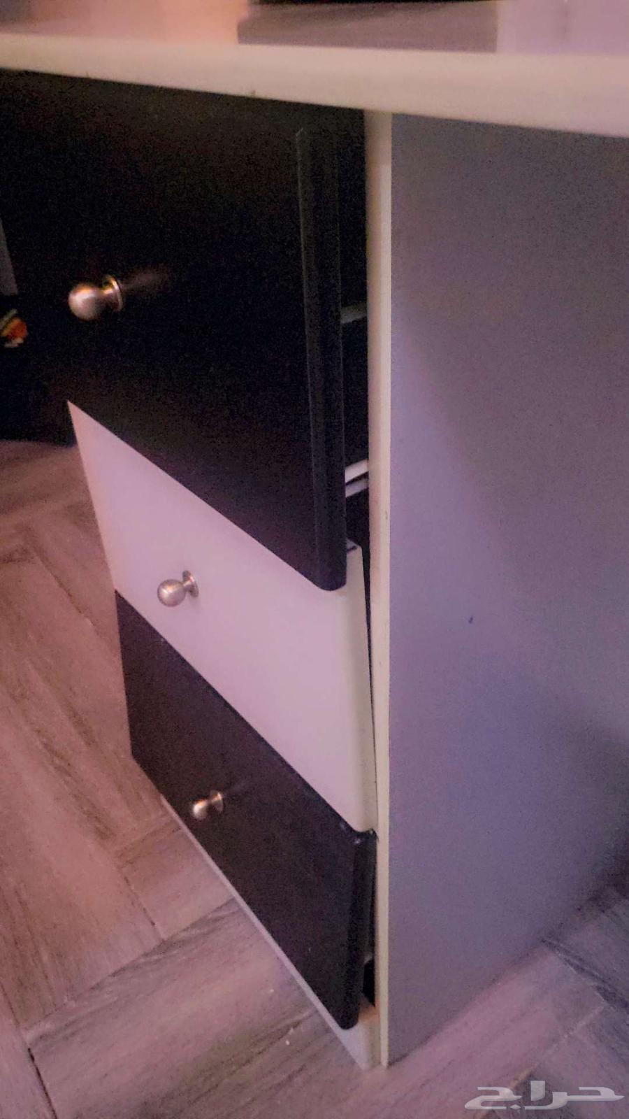 تسريحه غرفة نوم واثنين ادراج كمودينه64449651001346110