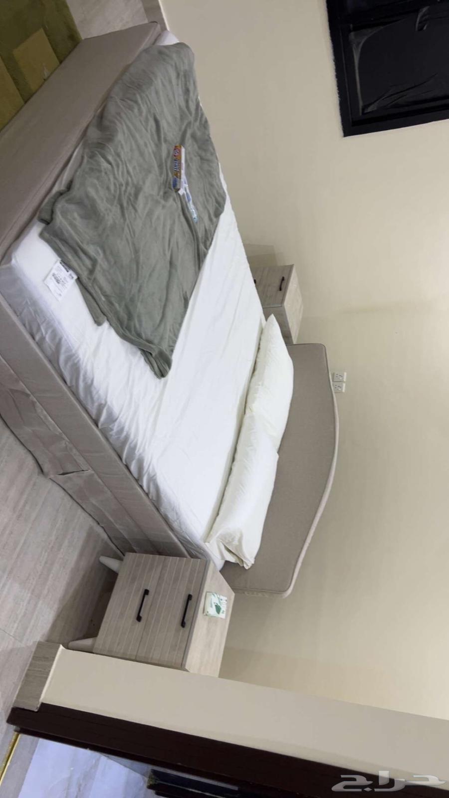 غرفة نوم للبيع  نظيفة64449862990978110