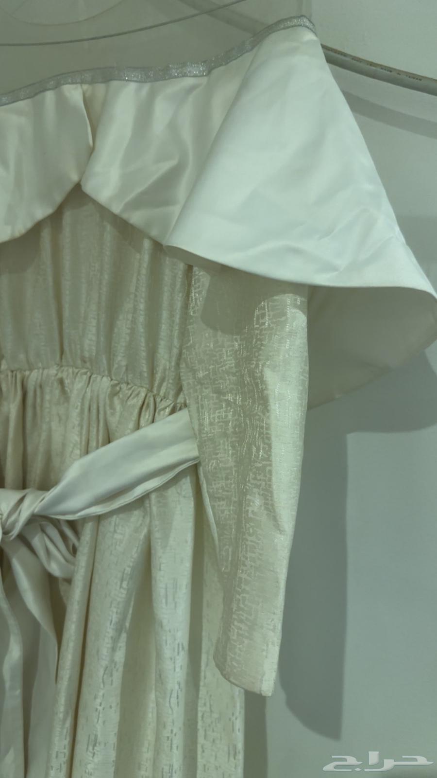 ملابس سهره لبس قليل جدا ومن مصممات64450361208707111