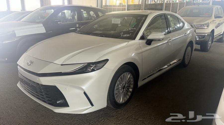 كامري ال اي بنزين 2025 اصفار64612994021249110