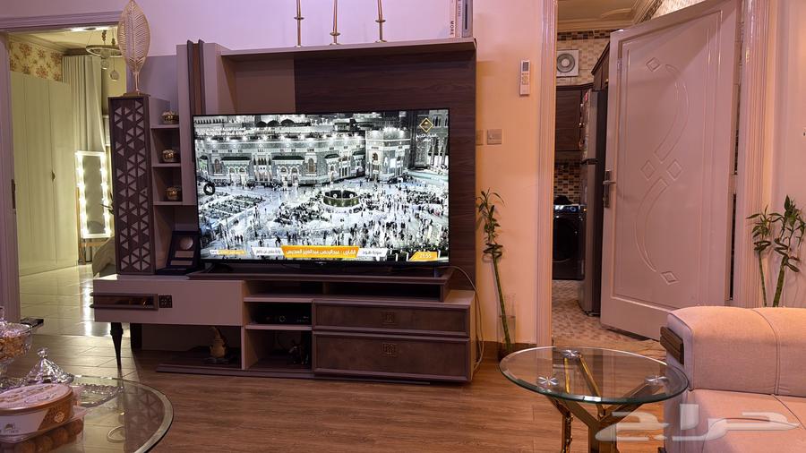 مكتبة تلفزيون للبيع64447838268930113