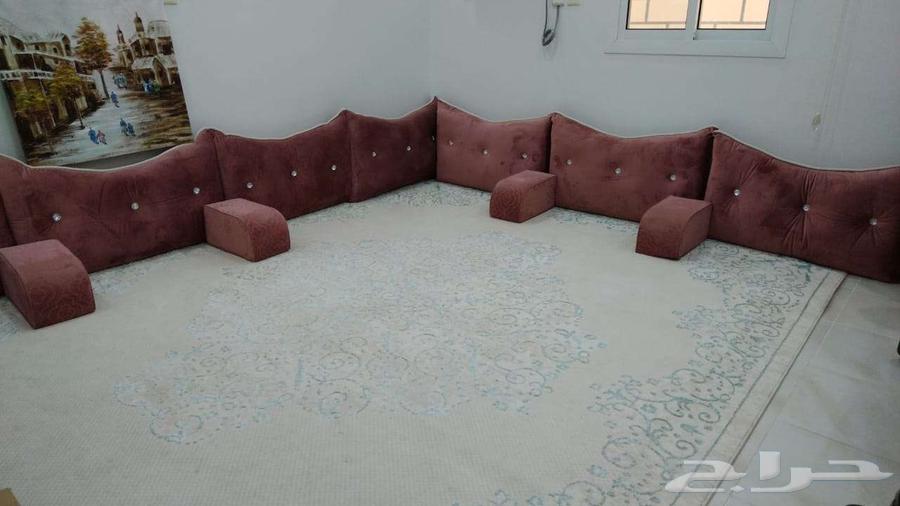 موكيت تيفاني على ابيض وطاولة بلازما64443574152706114