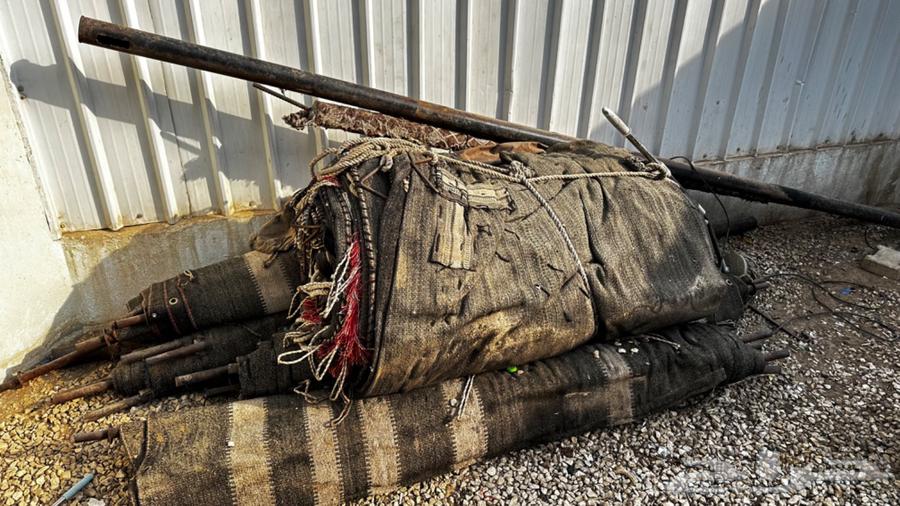 بيت شعر عمودين للييع64443642060290110